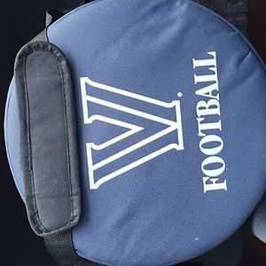 🆒 Villanova cooler